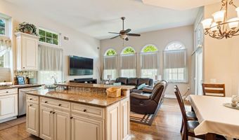 11 JUMPING BROOK Ln, Barnegat, NJ 08005