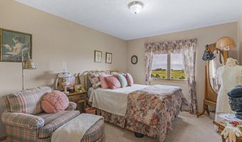 3988 N Farm Road 35, Ash Grove, MO 65604
