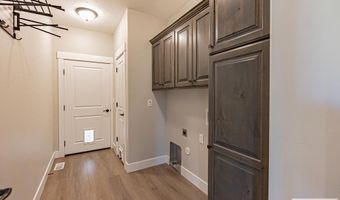 3184 S Chartwell Gdns, Ammon, ID 83406