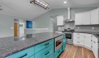 1826 N Columbine Cir, Andover, KS 67002