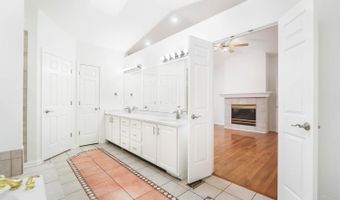 2558 Apple Ridge Ln, Amberley, OH 45236