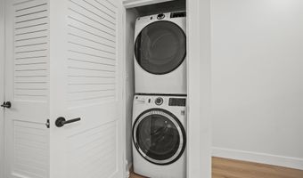 31 W 46TH St 1, Bayonne, NJ 07002