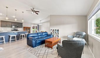 906 Delaware Dr, Buffalo, WY 82834