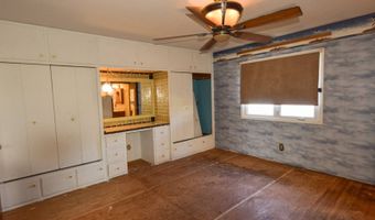 304 U St, Beaver City, NE 68926