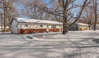 667 W Elm St, Aurora, MO 65605