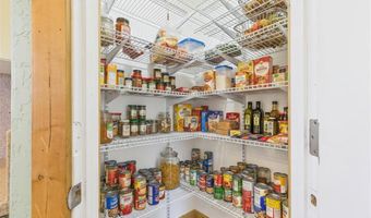 53 E 3rd St N, Cowley, WY 82420