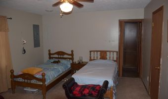 678 Farrow Rd, Bells, TN 38006