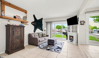 7202 Harbor Dr, Algonac, MI 48001