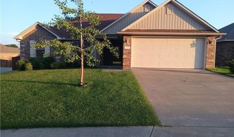 1921 Sitka Ln, Barling, AR 72923