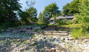 915 Fiske Rd, Alburgh, VT 05440