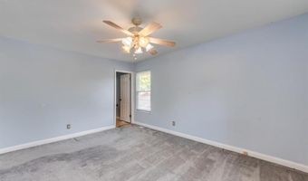 292 Brightfield Dr, Ballwin, MO 63021