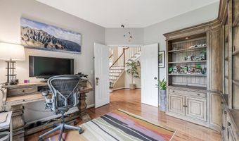 43799 ABBOTT Pl, Ashburn, VA 20147