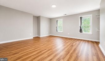 7302 IVYCREST Pl, Annandale, VA 22003