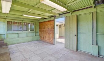 320 W Lanai St, Kahului, HI 96732
