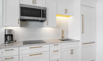 177 80th 105, Avalon, NJ 08202