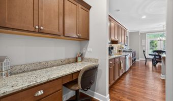 777 W Fairway Dr, Addison, IL 60101