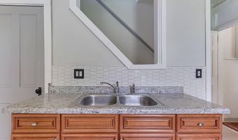 673 E Sycamore St, Columbus, OH 43206