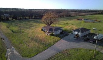 1460 14000 Rd, Altamont, KS 67330