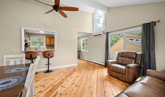 7 Tamarack Dr, Clinton, CT 06413