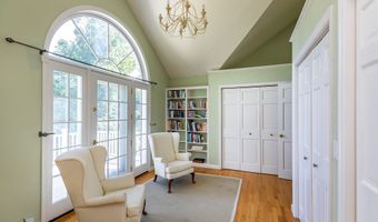 37 Woodruff Ln, Cornwall, CT 06796