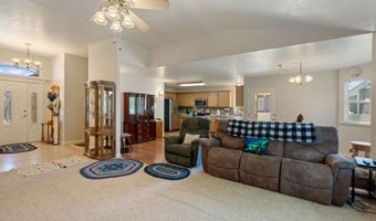 1621 W HERITAGE Pkwy, Syracuse, UT 84075