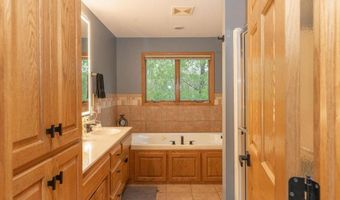 38177 Twin Oaks Dr, Avon, MN 56310