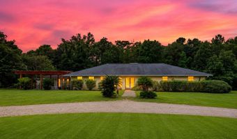 13239 Old Woolmarket Rd, Biloxi, MS 39532