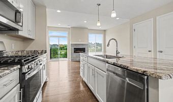 2717 Bristol Ridge Dr, Ann Arbor, MI 48105