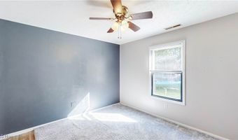 1454 Hillcrest Dr, Atwater, OH 44201