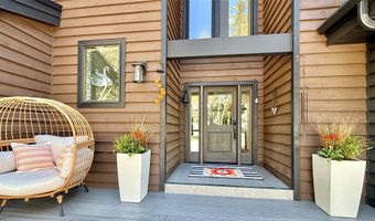 17562 W Swan Shores Rd, Bigfork, MT 59911