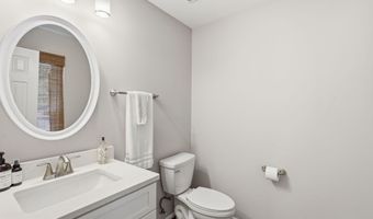 7832 FORDSON Rd, Alexandria, VA 22306