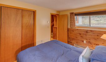 37 Pegwood Hill Rd, Campton, NH 03223