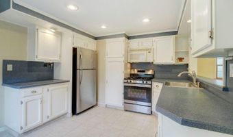 42 William St, Bayonne, NJ 07035