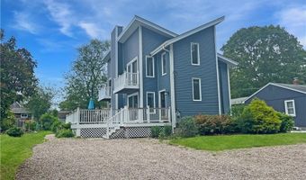 34 Beach Plum Rd, Narragansett, RI 02882