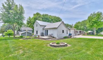 909 A Ave, Armstrong, IA 50514