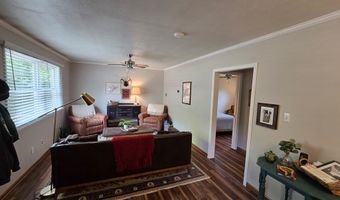 118 Rich Creek Rd, Ansted, WV 25812