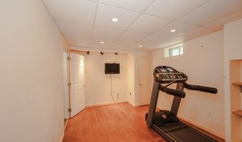 11 Mountain Rd, Bedford, NH 03110