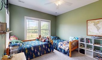 708 N Sunset St, Atkinson, NC 28421