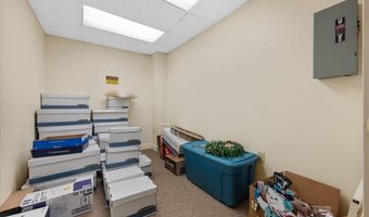 121 NW Russell Rd, Abingdon, VA 24210