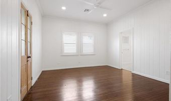 109 COURT St, Bay St. Louis, MS 39520