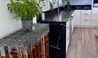 1139 Kauhikoa Rd A, Haiku, HI 96708