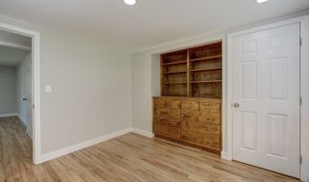 70 Doubleday Rd, Columbia, CT 06237