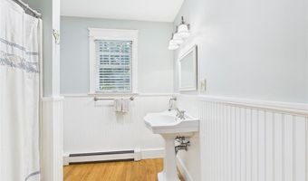 30 Forest Rd W, Bristol, RI 02809