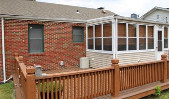 3 E Elm St, Alton, IL 62002
