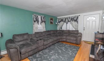 109 Fordson Ave, Cranston, RI 02910