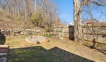 8 Herring Pond Rd, Bourne, MA 02532