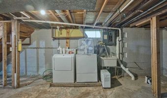 304 W 3rd Ave N, Aurora, MN 55705