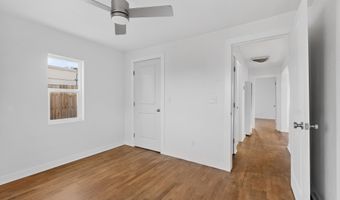 902 Headingly Ave NW, Albuquerque, NM 87107
