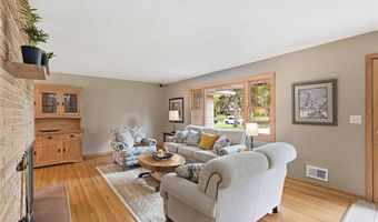 711 Benton St, Anoka, MN 55303