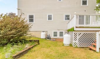95 Yankee Ave, Bangor, ME 04401